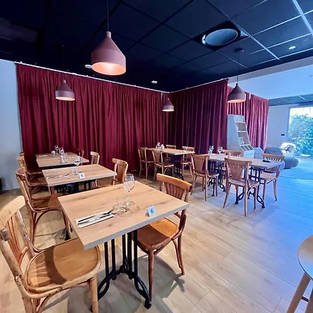 Western Du Phare Hotel 3*