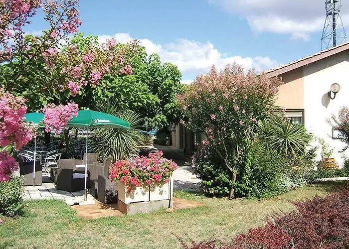 Western Du Phare Hotel